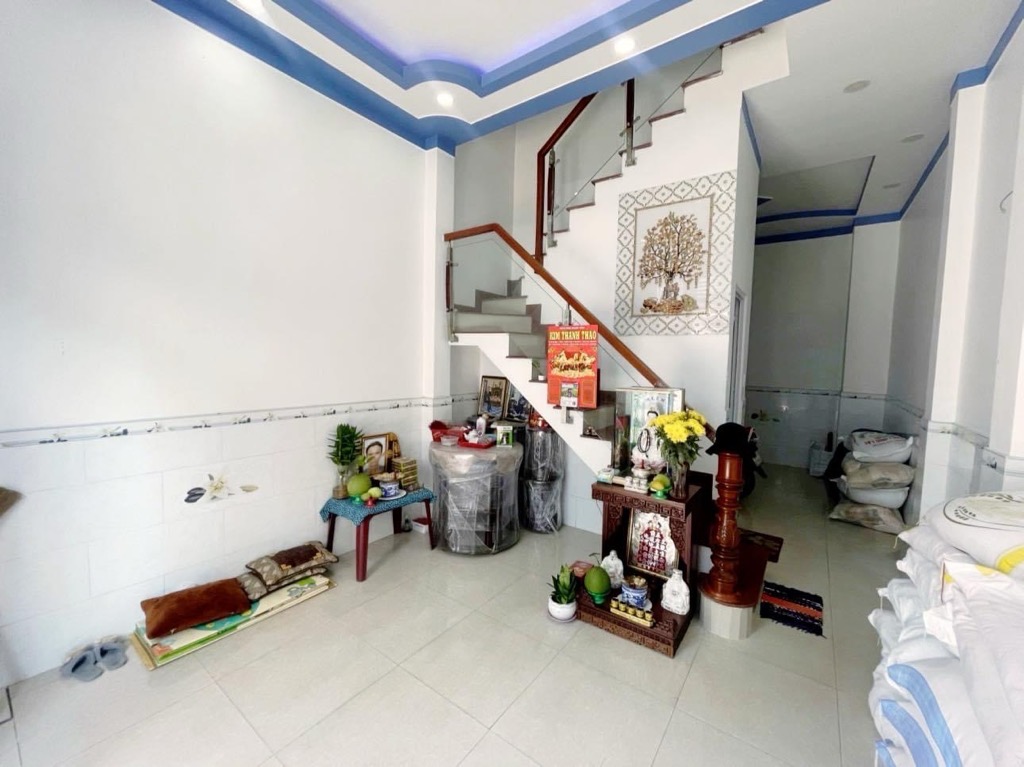 Bán Nhà Tên Lửa (số 1), Phường An Lạc, Bình Tân. DT 40m2 x 4 tầng (4 x 10). Giá 4.89 tỷ TL.