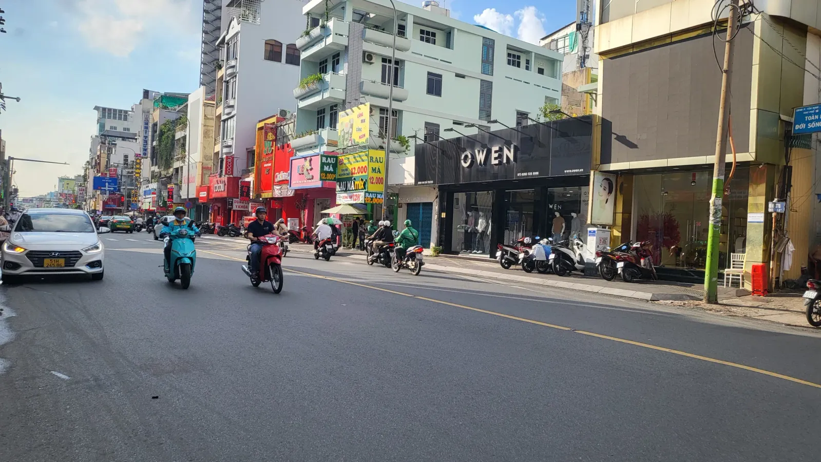 Bán nhà hẻm xe máy 378/A - Bis Hai Bà Trưng shr kế bên chợ Tân Định quận 1