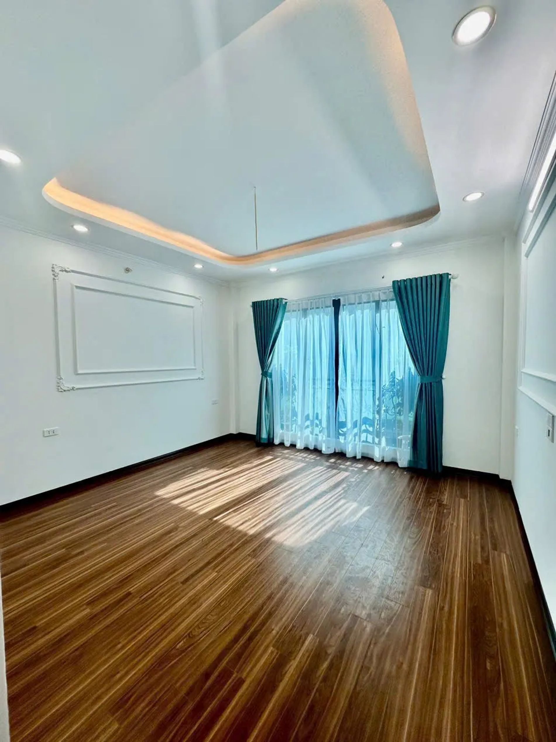 Bán Nhà Khương Đình. Thanh Xuân. 6 Tầng Thang Máy. DT 39m2. MT 4m. Giá 9,9 Tỷ.