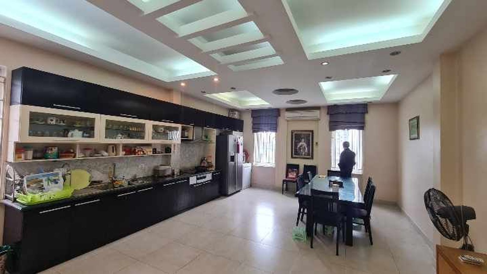 Bán nhà đường Lạc Long Quân, Tây Hồ, 7 tầng thang máy, tiện làm tòa nhà, căn hộ cao cấp