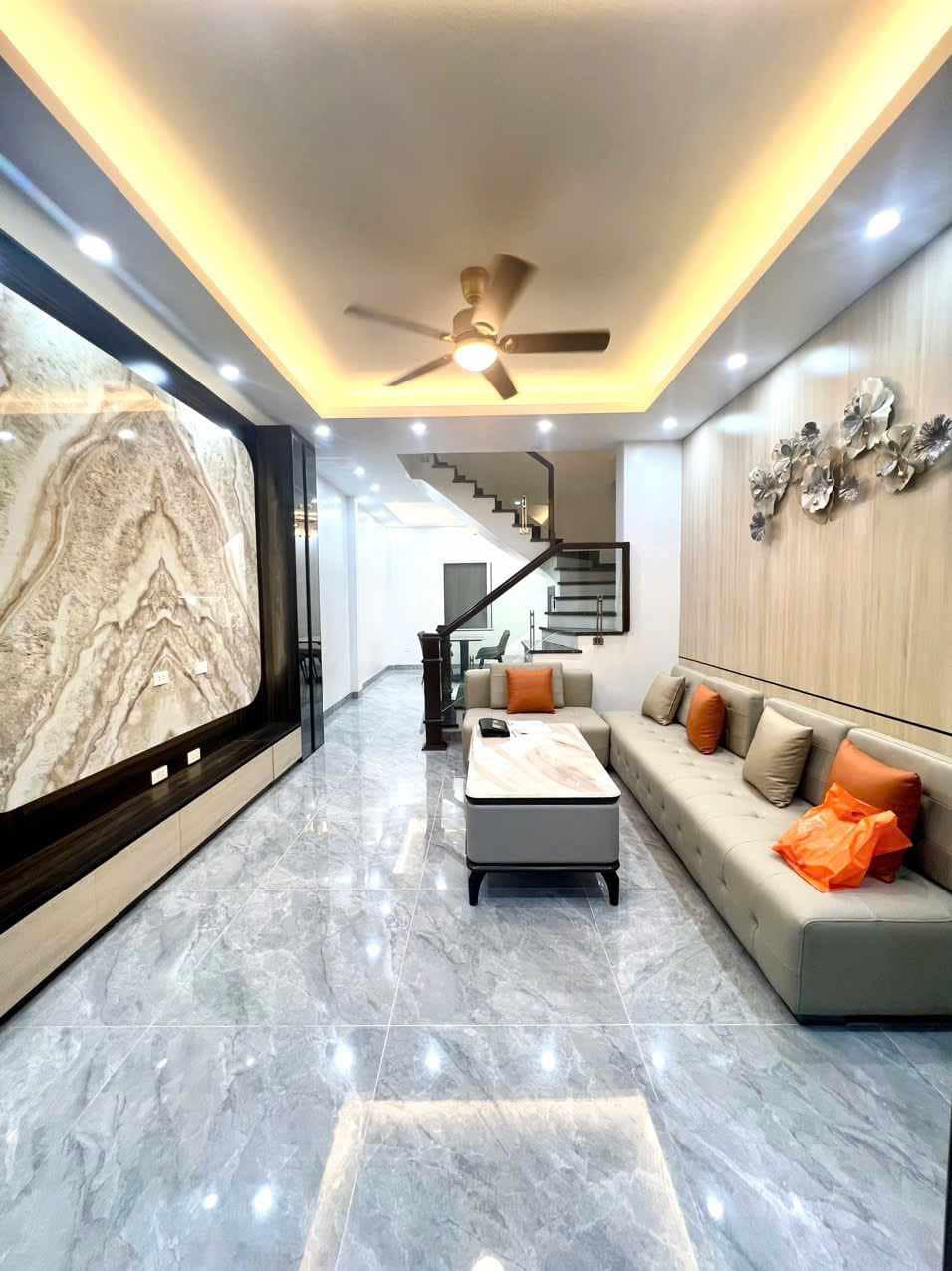 BÁN NHÀ CHÙA LÁNG, ĐỐNG ĐA, HN 50M², 4 TẦNG, MẶT TIỀN 4M, GIÁ 11.5 TỶ. LH 0988.451.789