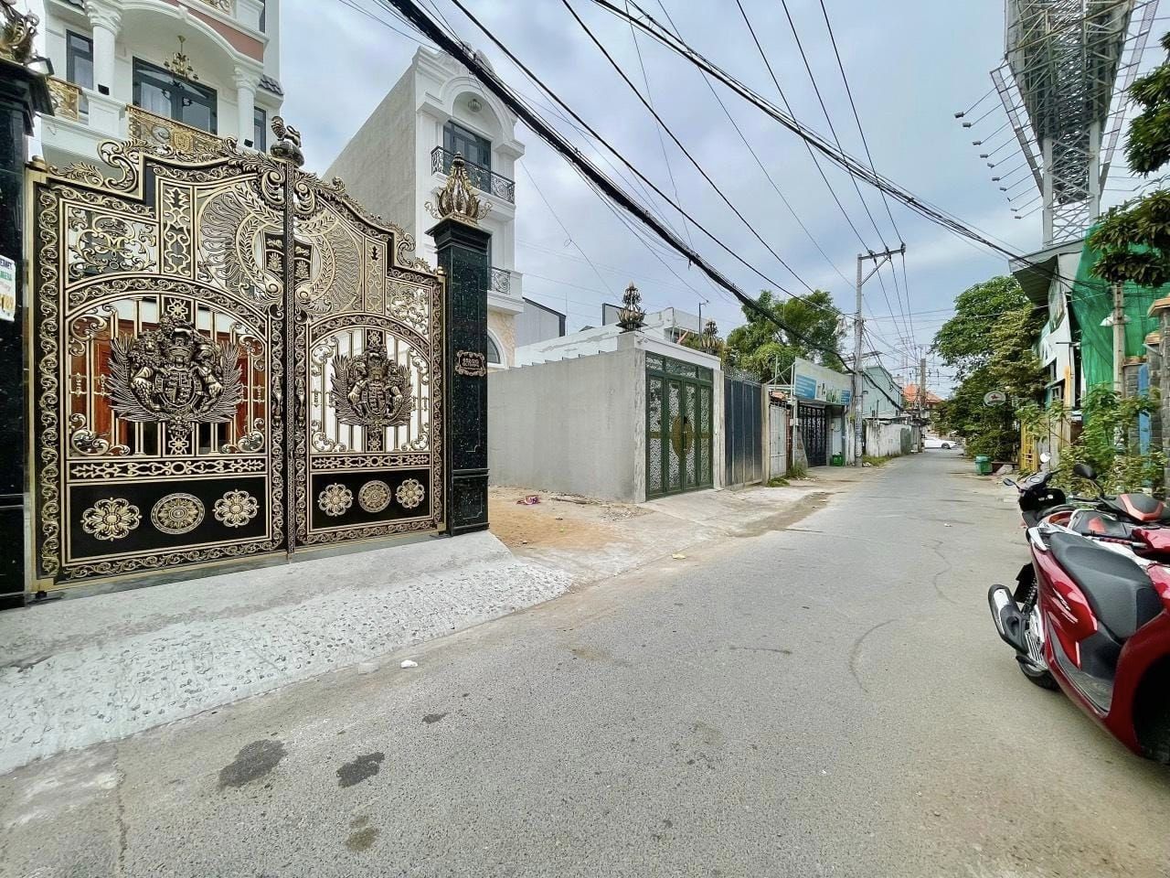 Cơ hội mua ngôi nhà 5 tầng đẹp tuyệt gần trên Thủ Đức!