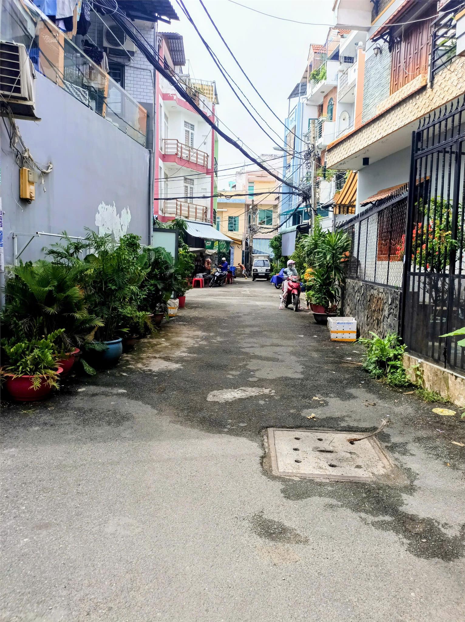 BÀ HOM. Q6 - CHỢ PHÚ LÂM - NGANG 4,5m, NỞ HẬU GẦN 6M - HXH - CHỈ 5 TỶ nhỉnh