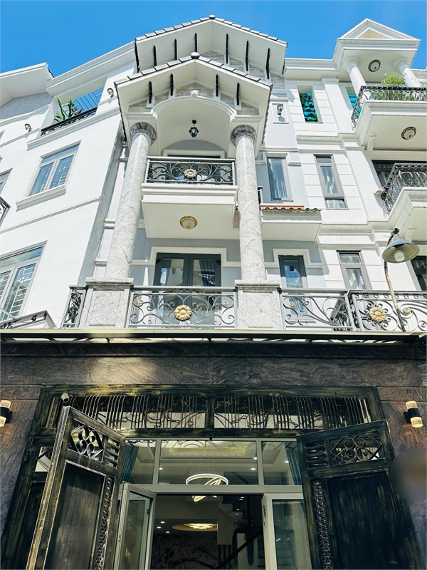 Nhà 4 tầng tặng nội thất, DT 4.3x14m, Khu Phân Lô VIP Phạm Văn Chiêu, P.14, Gò Vấp