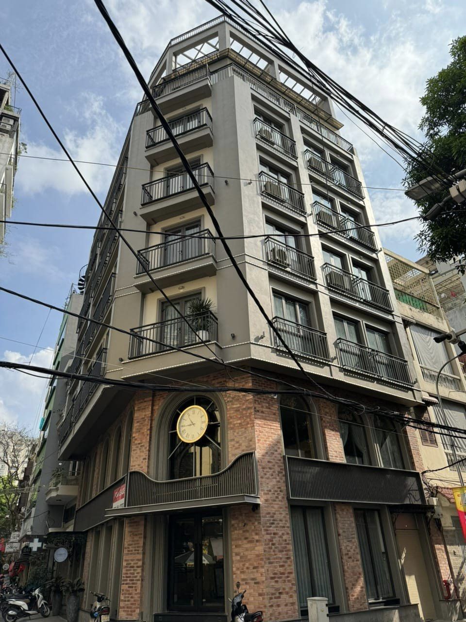 Mặt phố Linh Lang, Ba Đình, 85m2, MT 6m, KD sầm uất giá siêu rẻ chỉ 26.5 tỷ