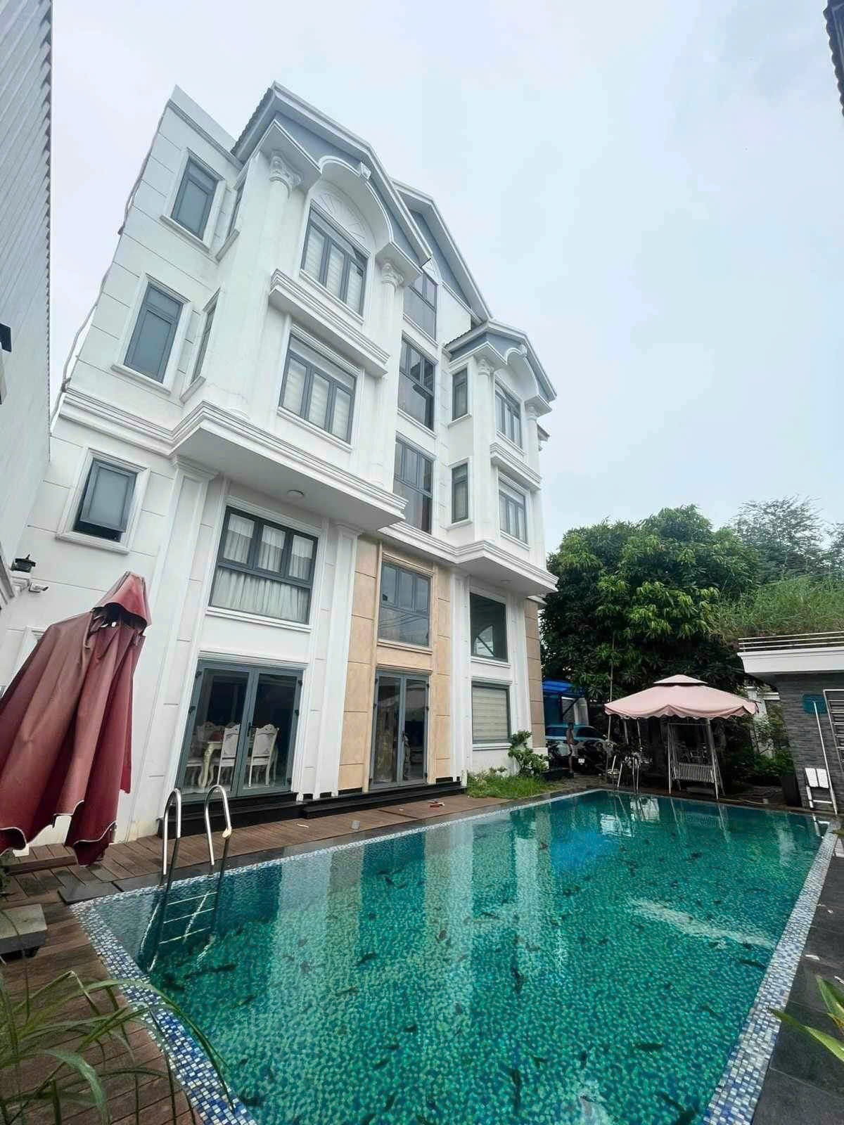 BIỆT THỰ 5 TẦNG - MẶT TIỀN - TRUNG TÂM LINH XUÂN - 302m2 (full thổ) CHỈ NHĨNH 16 TỶ.