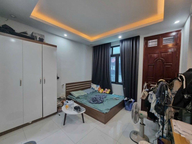 Nhà đẹp Cầu Giấy, Quan Hoa, Cầu Giấy. 48mx5; MT 4.8, 9PKK, giá 9.18 tỷ 9 PHÒNG KHÉP KÍN 9