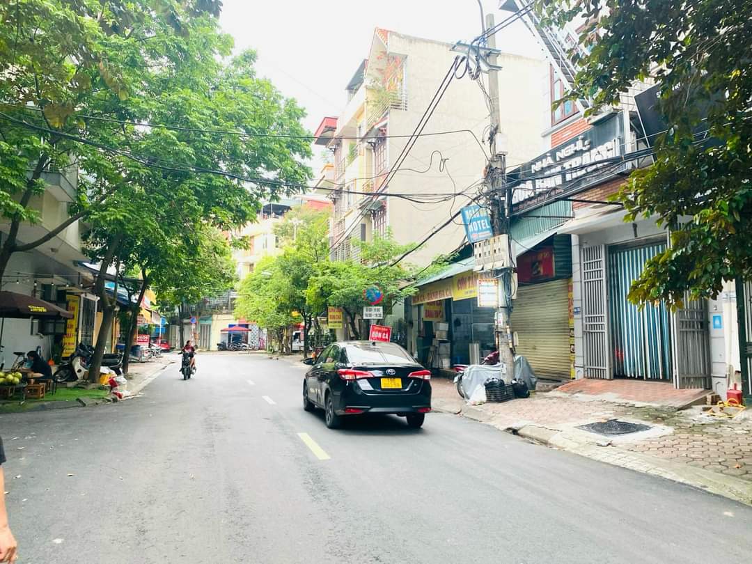 ‼️ĐẤT HIẾM - MẶT PHỐ PHÚC LA - VĂN QUÁN - KINH DOANH SẦM UẤT - VỈA HÈ TO RỘNG - ĐƯỜNG 4 LÀN XE