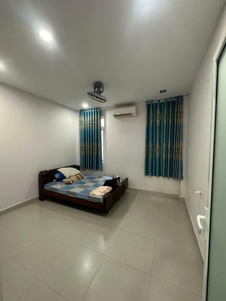 NHÀ ĐẸP- HẺM XE HƠI- GẦN MẶT TIỀN- KHU VIP LÊ VĂN QUỚI- GIÁP TÂN PHÚ- QUẬN 11- 4 TẦNG- 64M2- P Bình Hưng Hòa A , Q Bình