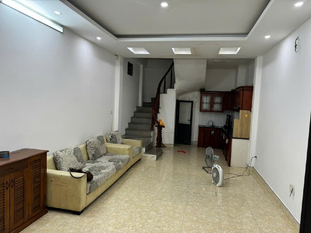 BÁN NHÀ NGUYỄN VĂN CỪ 40M2, 5 TẦNG DÂN XÂY, GẦN CẦU CHƯƠNG DƯƠNG, KHU DÂN TRÍ CAO