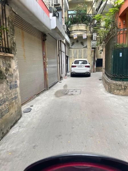 BÁN NHÀ LẠC LONG QUÂN, 33M2 - MT 3,9M - 5 TẦNG, DÂN XÂY CHẮC CHẮN, LÔ GÓC, TIỆN ÍCH NHIỀU, FULL NỘI THẤT, CHỈ ĐẾN Ở LUÔN