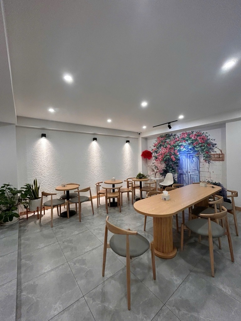 Bán nhà mặt phố Thái Hà Đống Đa kinh doanh nhà hàng 21 tỷ.