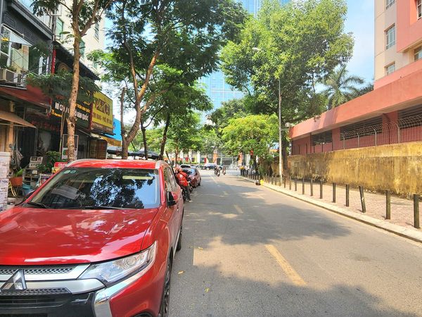 PHẠM TUẤN TÀI 54M2 MT5.5 GIÁ 13.9 TỶ , , OTO, KINH DOANH, VỈA HÈ