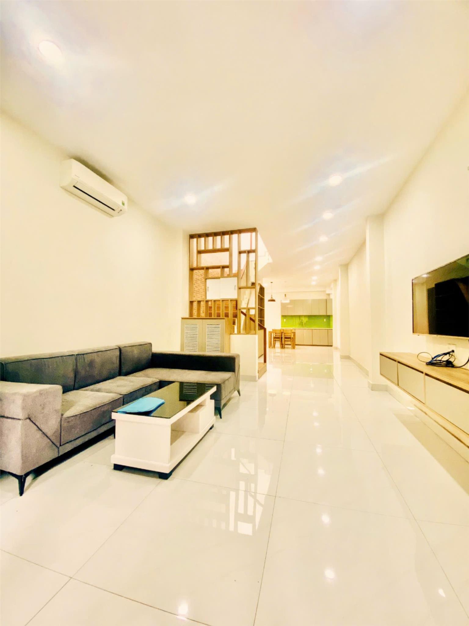 GIẢM SÂU GẦN TỶ - HXH - NHÀ MỚI NGAY BỆNH VIỆN HOÀN MỸ - 48m2 - NGANG 4M - GIẢM CÒN HƠN 5 TỶ XÍU