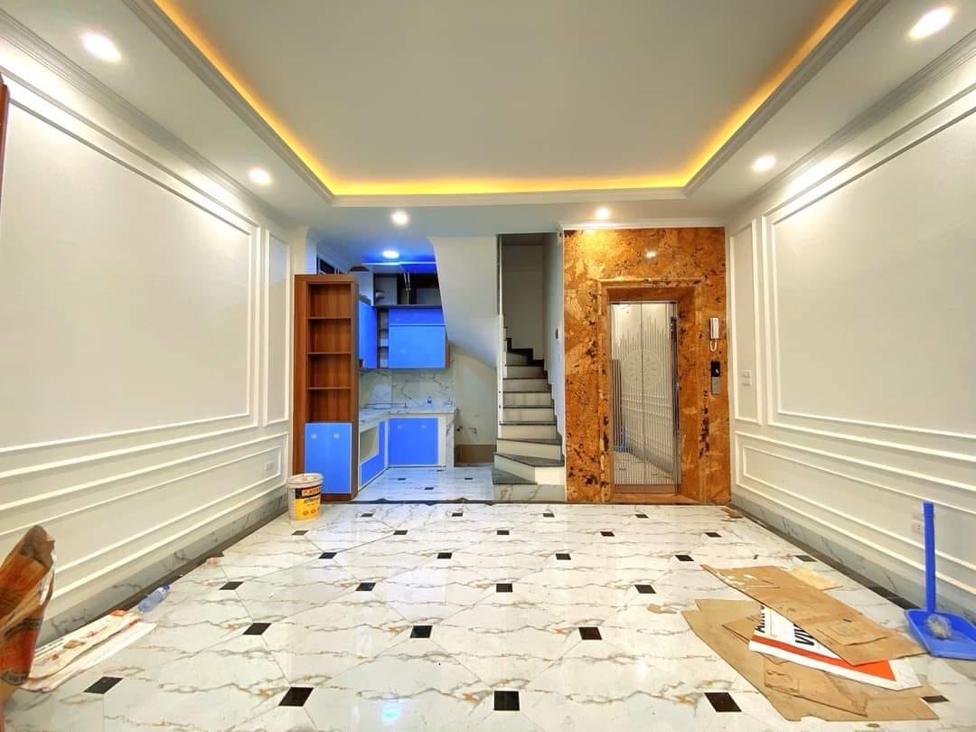 KHƯƠNG HẠ - THANH XUÂN , DT: 52M2 X 7T , MT 5M , GIÁ HƠN 9 TỶ , THANH MÁY , KINH DOANH,LO GÓC, NGÕ THÔNG .