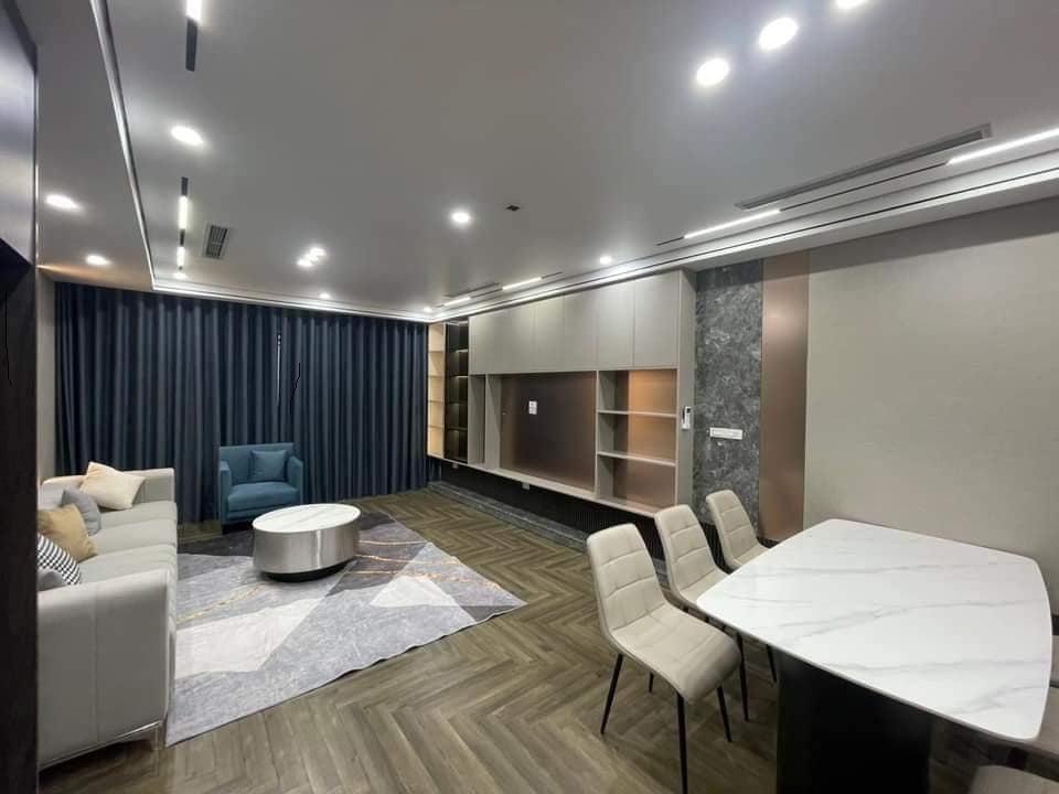 BÁN NHÀ NGÔ XUÂN QUẢNG. 55M2 * 3 TẦNG * 5,65 TỶ. Ô TÔ ĐỖ CỬA, KINH DOANH