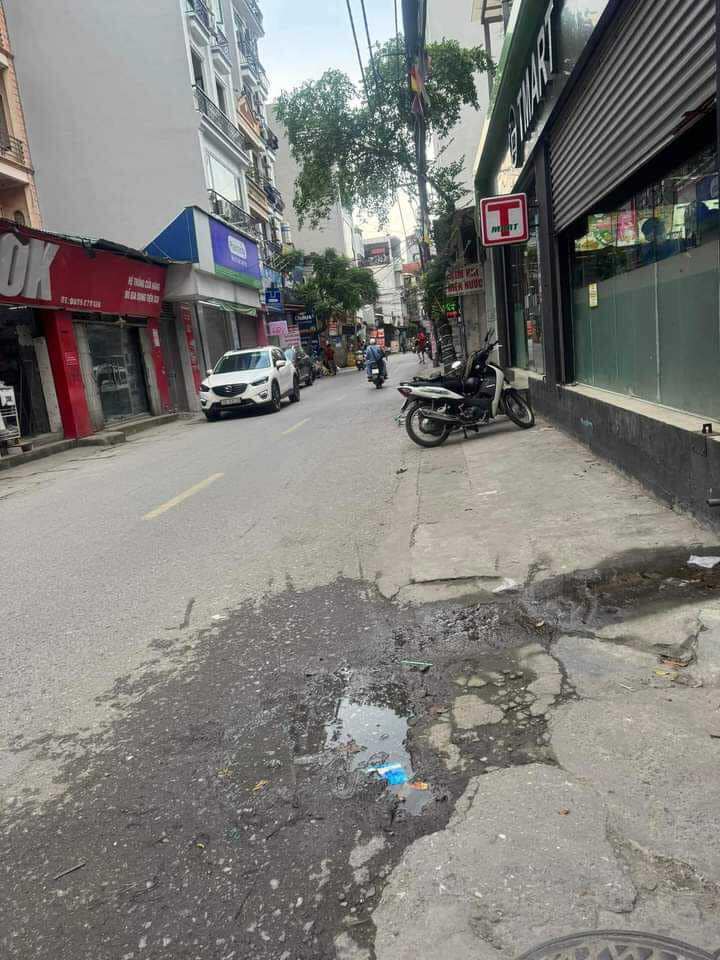 Bán nhà Võng Thị, Tây Hồ, 6 tầng thang máy, mặt ngõ kinh doanh sầm uất, ô tô vào nhà. Giá 14.5 tỷ