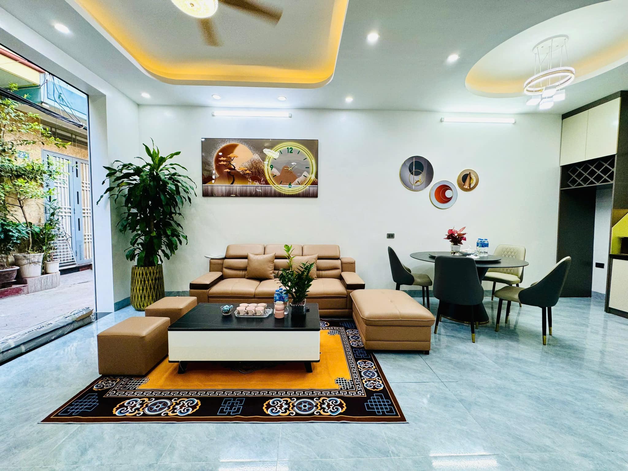 BÁN NHÀ YÊN HÒA_NGÕ RỘNG_GẦN PHỐ_NHÀ ĐẸP_FULL NỘI THẤT