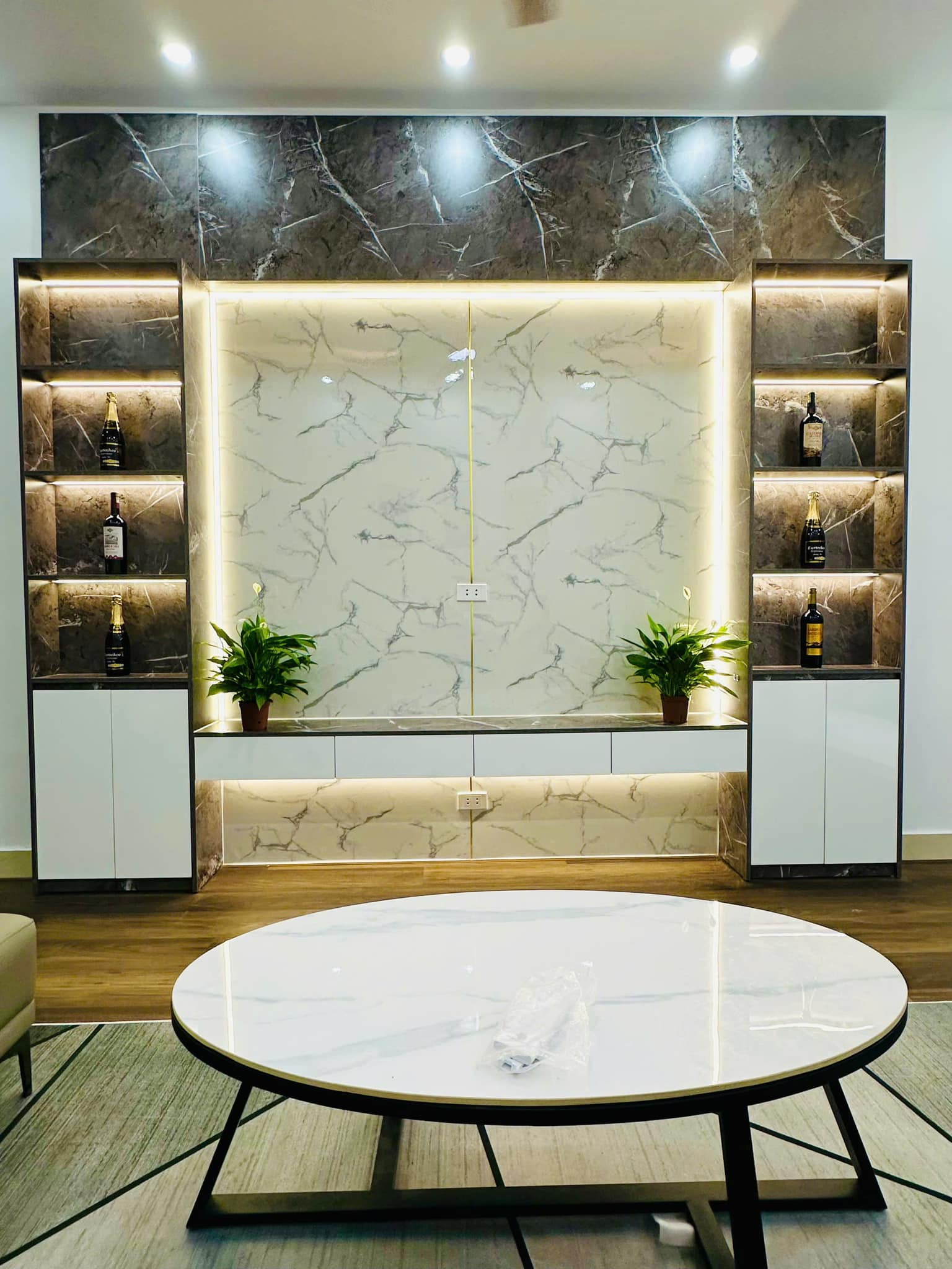 Đẹp long lanh, Lô góc, Tặng nội thất, PHỐ Tôn Thất Tùng-0946383428