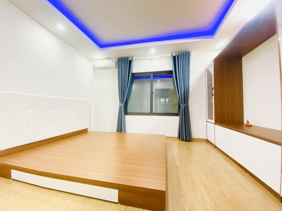 Bán nhà riêng phố Đại La - Nhà mới ở ngay - DT 45m2 x 5 tầng - giá chào 6,75 tỷ.