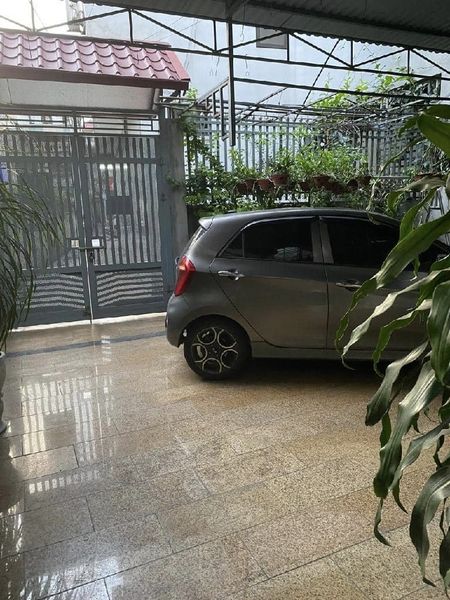 BÁN NHÀ 4 TẦNG DIỆN TÍCH KHỦNG MẶT PHỐ BÀ TRIỆU HÀ ĐÔNG.