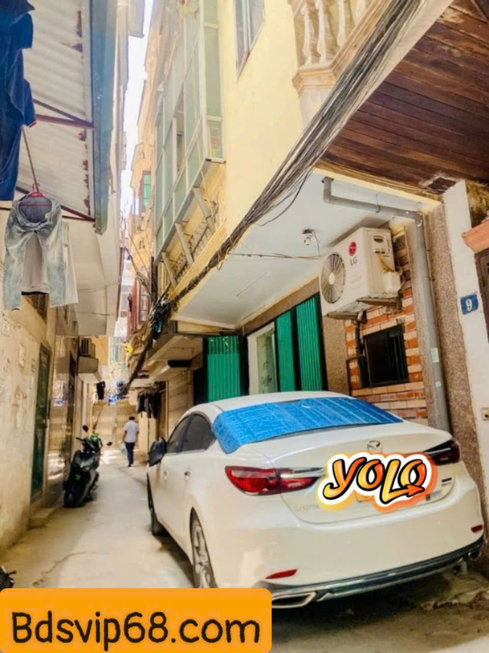 Bán nhà thuộc phố Giáp Nhất, lô góc, ngõ nông gần phố ô tô đỗ cửa 43m2 mặt tiền 4.5m giá 9.6 tỷ