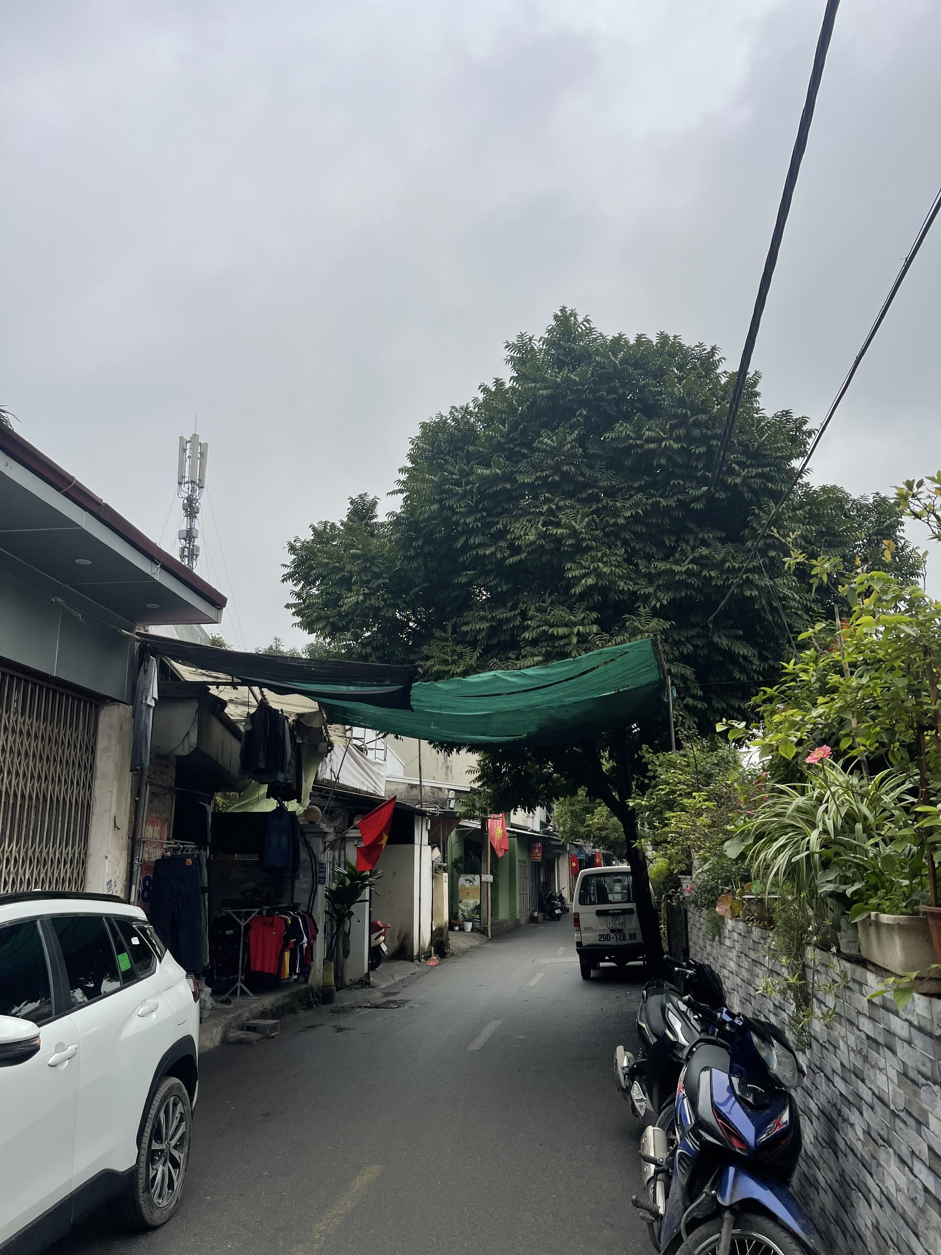 Bán nhà KINH DOANH mặt phố Nguyễn Khoái - quận Hoàng Mai, VỊ TRÍ ĐẸP, 128m2, 17 tỷ