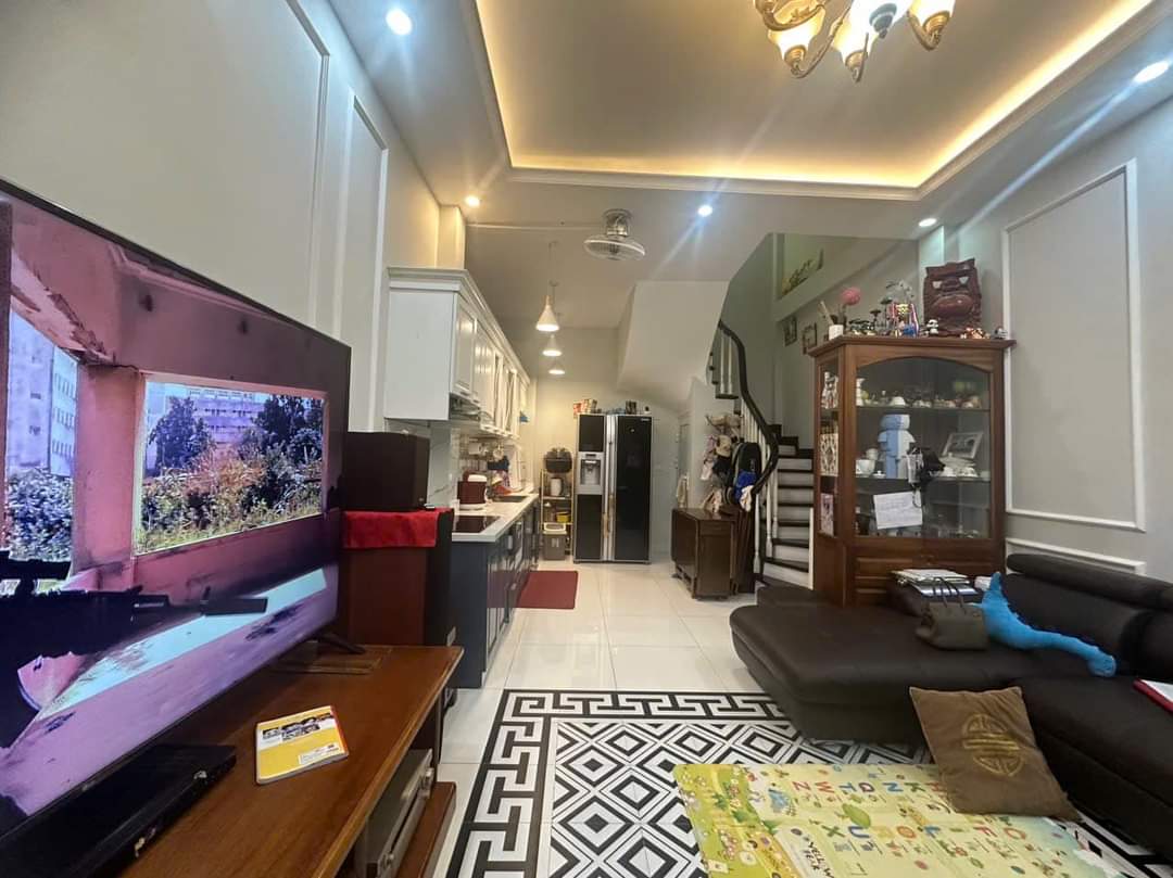 BÁN NHÀ NGỌC KHÁNH-QUẬN BA ĐÌNH-DT40M2×5T-MT3.8M-GIÁ 9.1TỶ-GẦN PHỐ-NGÕ THÔNG-KINH DOANH