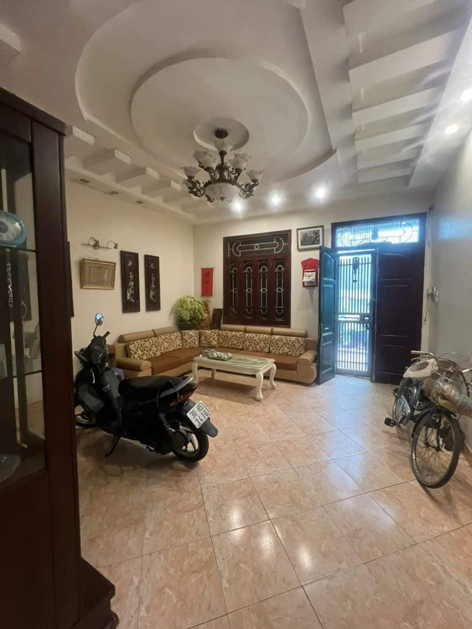 BÁN NHÀ HOÀNG HOA THÁM-QUẬN BA ĐÌNH-DT64M2×4T-MT5M-GIÁ 10TỶ-LÔ GÓC BA THOÁNG-NGÕ RỘNG