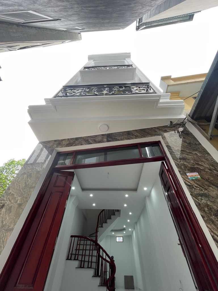 Bán nhà Đại Tự, Kim Chung, Hoài Đức 38m2 4T sát ô tô, nhà đẹp, 2 thoáng giá nhỉnh 3 tỷ .