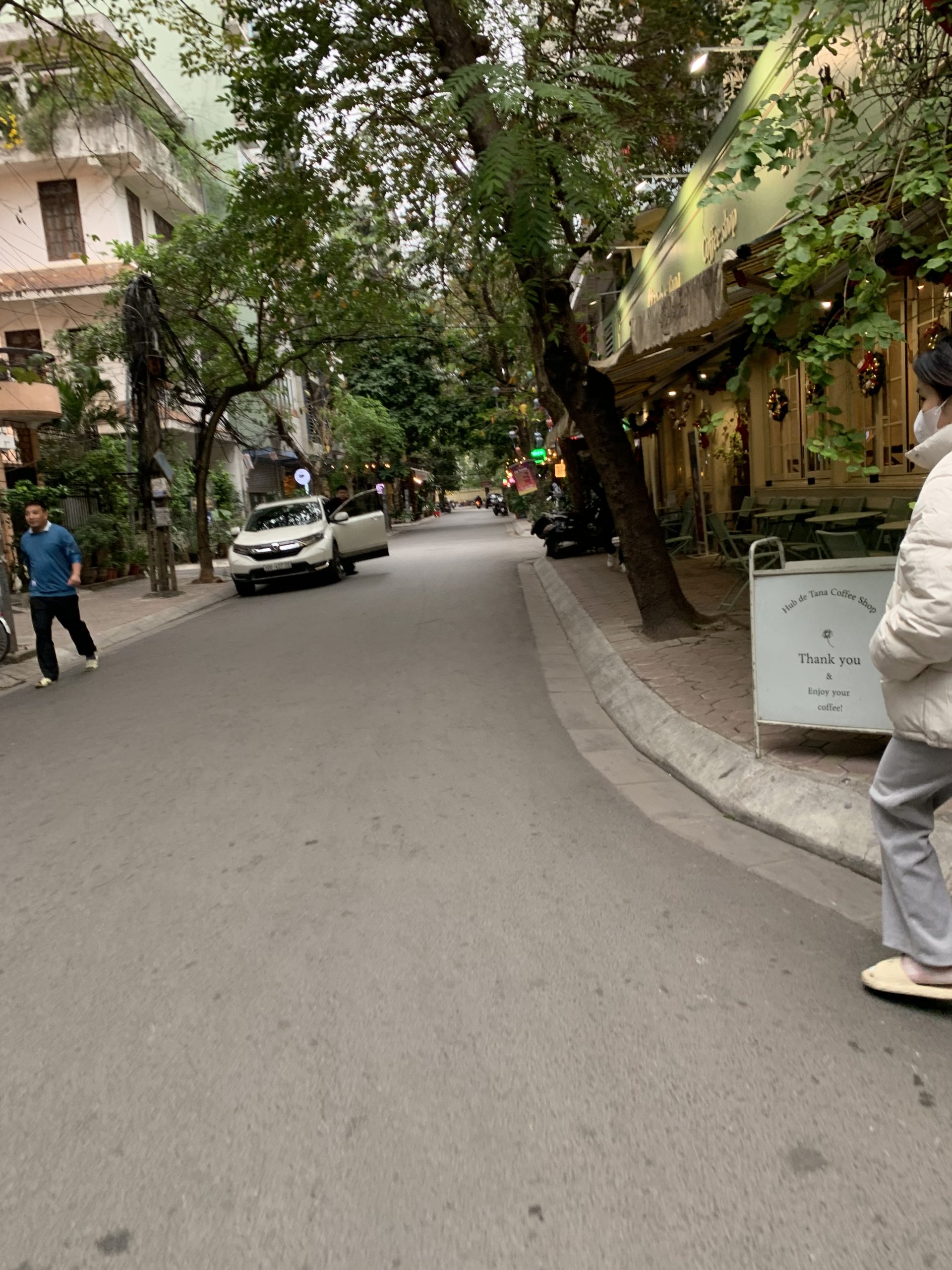 PHỐ NGUYÊN HỒNG 64M2 MT5.8 GIÁ 16.9 TỶ , OTO, PHÂN LÔ, VỈA HÈ