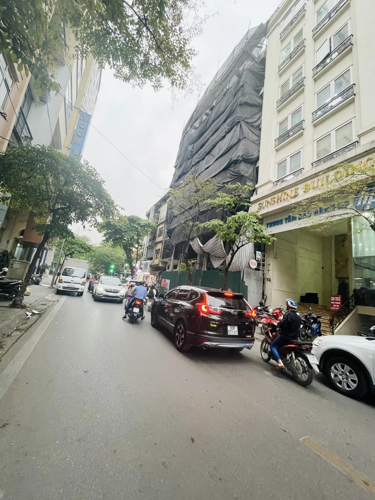 (GẤP) Bán nhà KINH DOANH mặt phố Vĩnh Phúc - Ba Đình, vỉa hè, 145m2, 20.5 tỷ