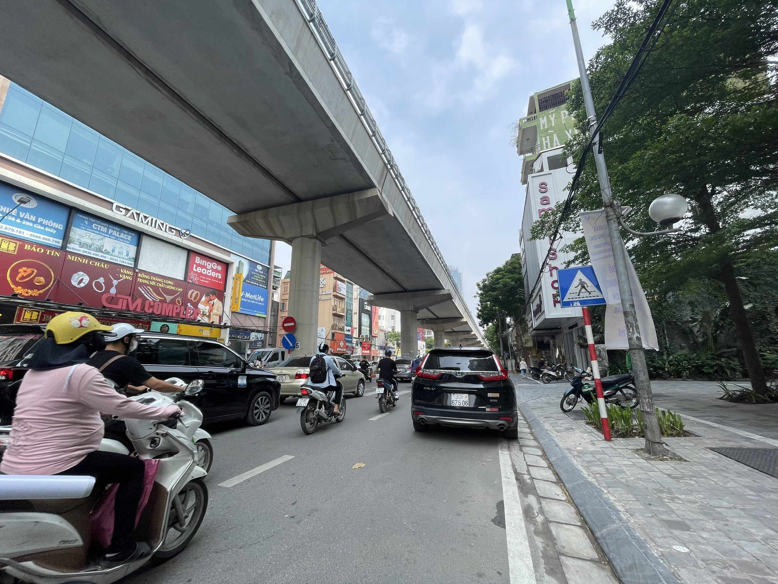 Bán nhà mặt phố Chùa Hà - quận Cầu Giấy - dịch vọng, 1 tỷ/năm, 123m2 x 5 tầng, mặt tiền rộng, 48 tỷ