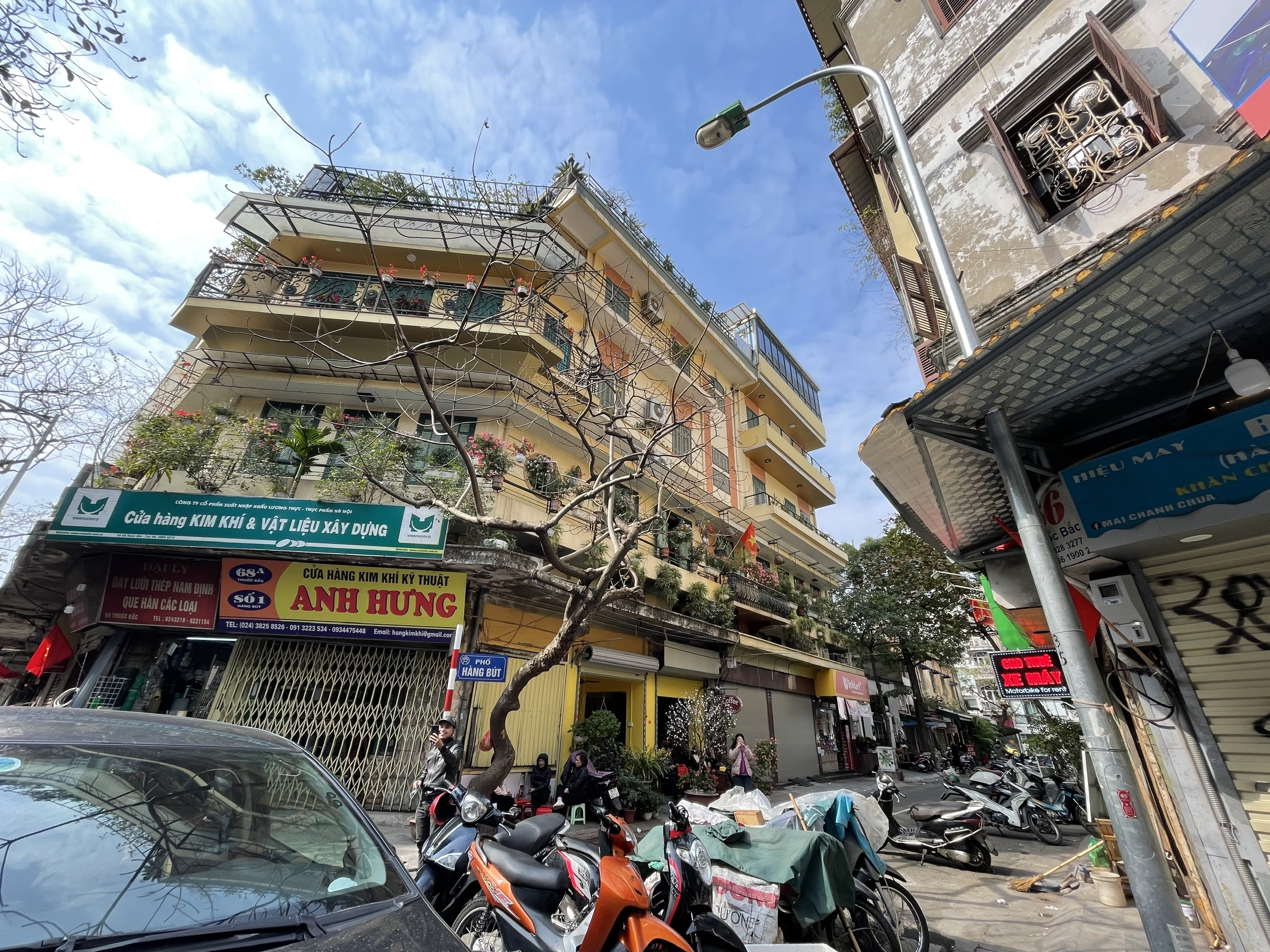 Bán nhà KINH DOANH mặt phố HÀNG CHIẾU - Hoàn Kiếm, GIÁ ĐẸP NHẤT khu vực, 160m2, 63 tỷ