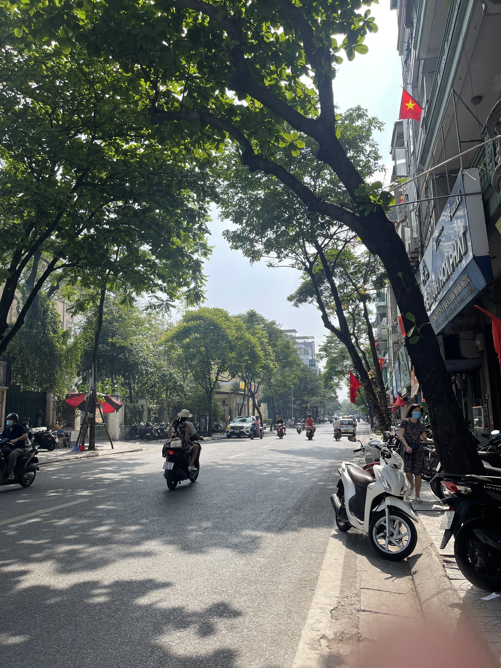 (HIẾM) Bán nhà Penhouse / Duplex trung tâm quận Hai Bà Trưng, nhà siêu đẹp, 300m2 x 3 tầng, 15.9 tỷ