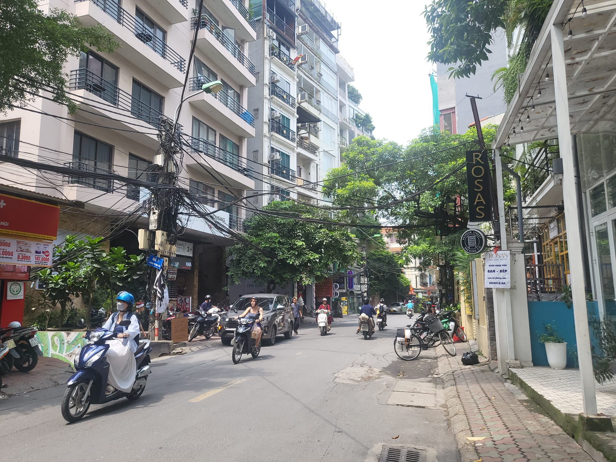 Bán khách sạn mặt phố TÔ NGỌC VÂN - Tây Hồ, view hồ tây, 5 tỷ/năm, 265m2 x 9 tầng, 90 tỷ