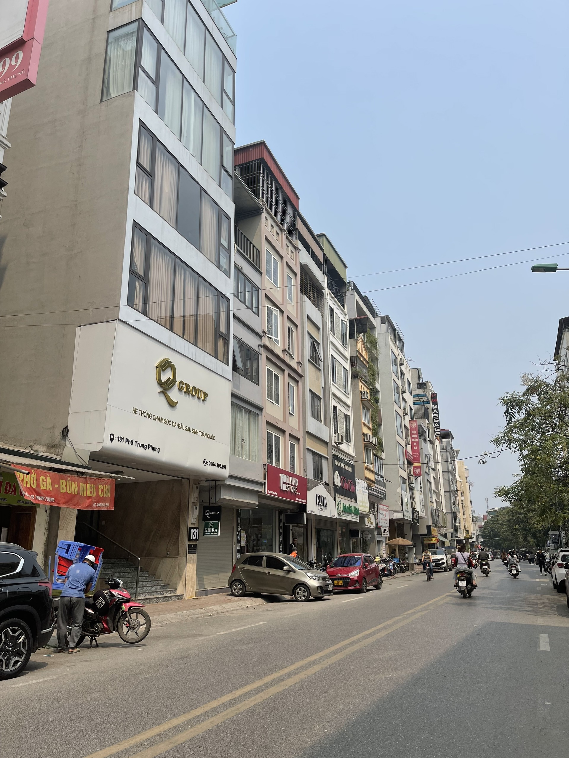 Bán nhà KINH DOANH mặt phố TRUNG PHỤNG - ĐỐNG ĐA, VỈA HÈ, 57m2 x 5 tầng, 26 tỷ