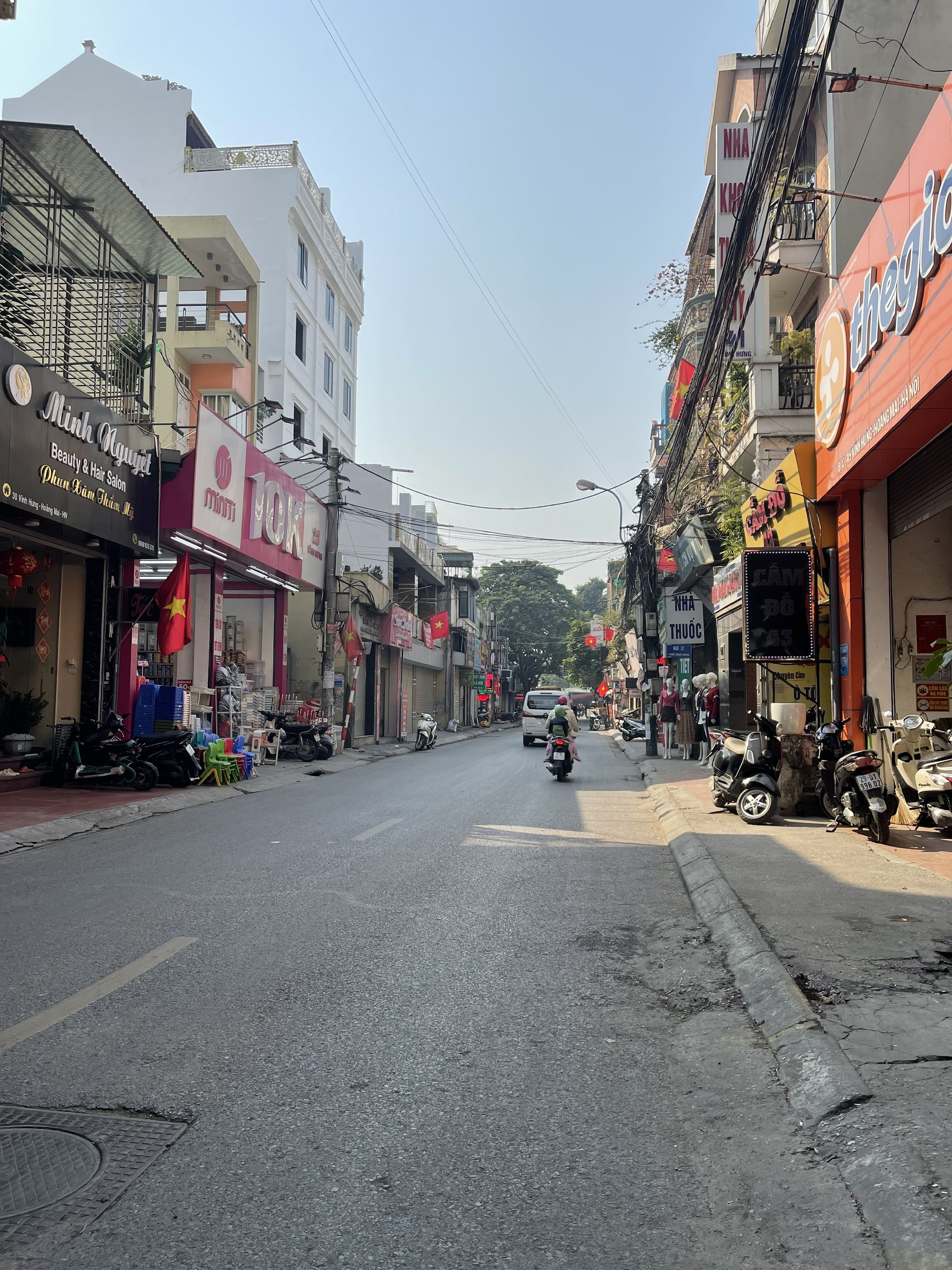 Bán nhà KINH DOANH mặt phố Vĩnh Hưng - Hoàng Mai, VỈA HÈ, sầm uất, 56m2, 12.5 tỷ