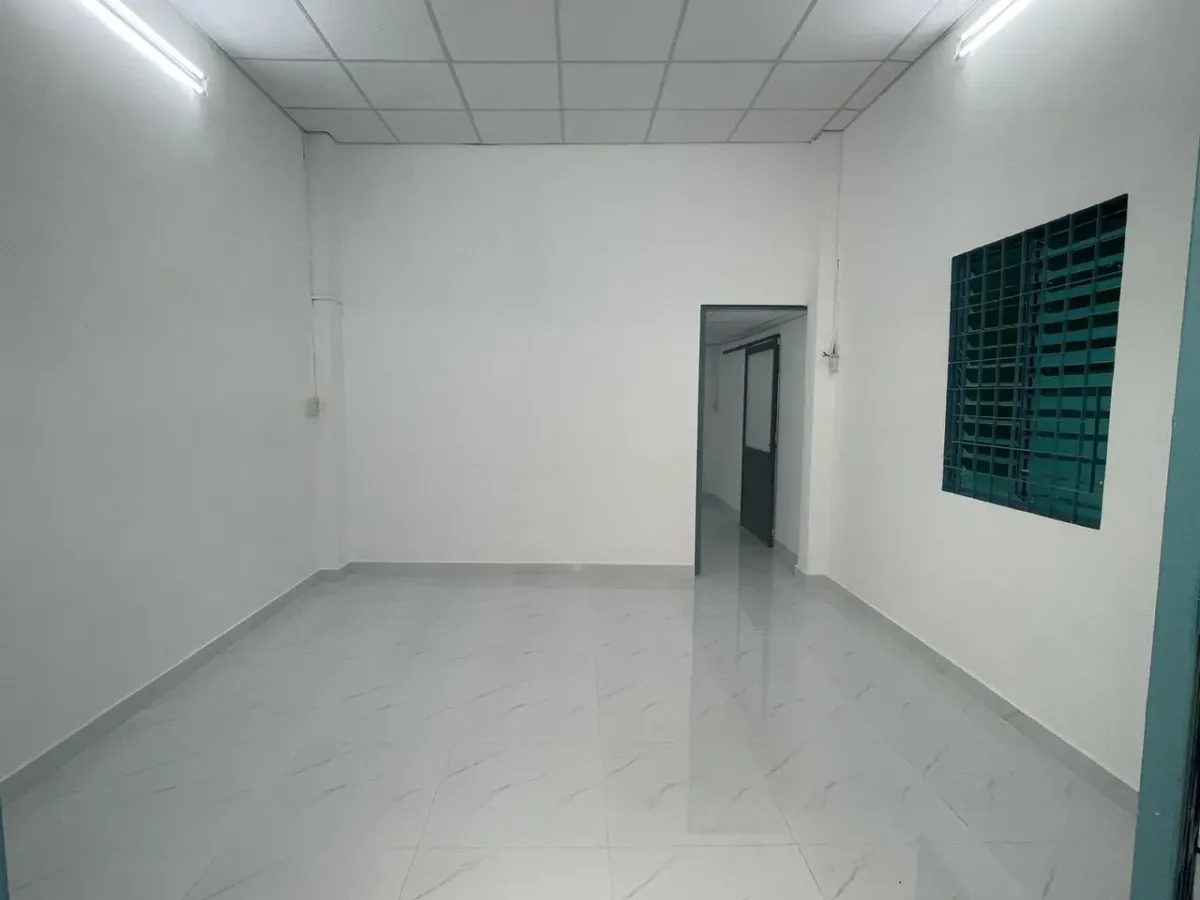 BÁN NHÀ ĐẸP SÁT CỘNG HÒA