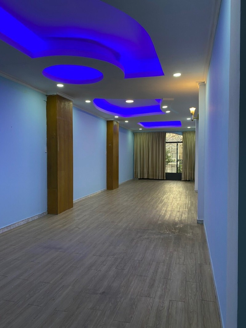 BÁN NHÀ NGỘP GẤP MẶT TIỀN ĐƯỜNG VIP CỘNG HÒA TÂN BÌNH, 156M² ĐANG CHO THUÊ DÒNG TIỀN 70 TRIỆU/THÁNG VỈA HÈ ĐỂ XE TẢI.