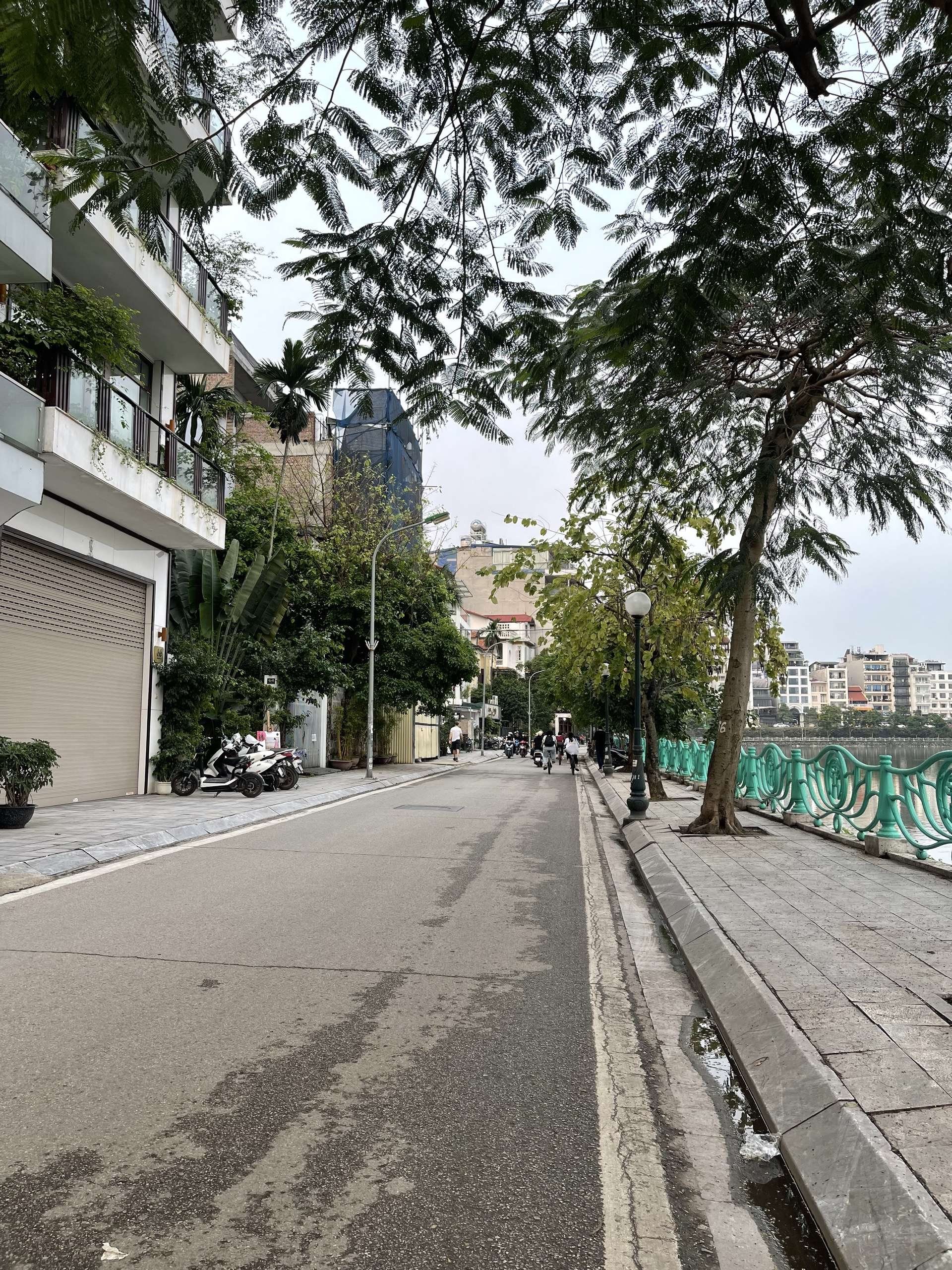 (SIÊU HIẾM) Bán tòa nhà mặt phố QUẢNG AN, VIEW HỒ TÂY, 224m2 x 7 tầng, mặt tiền rộng 8m, 168 tỷ