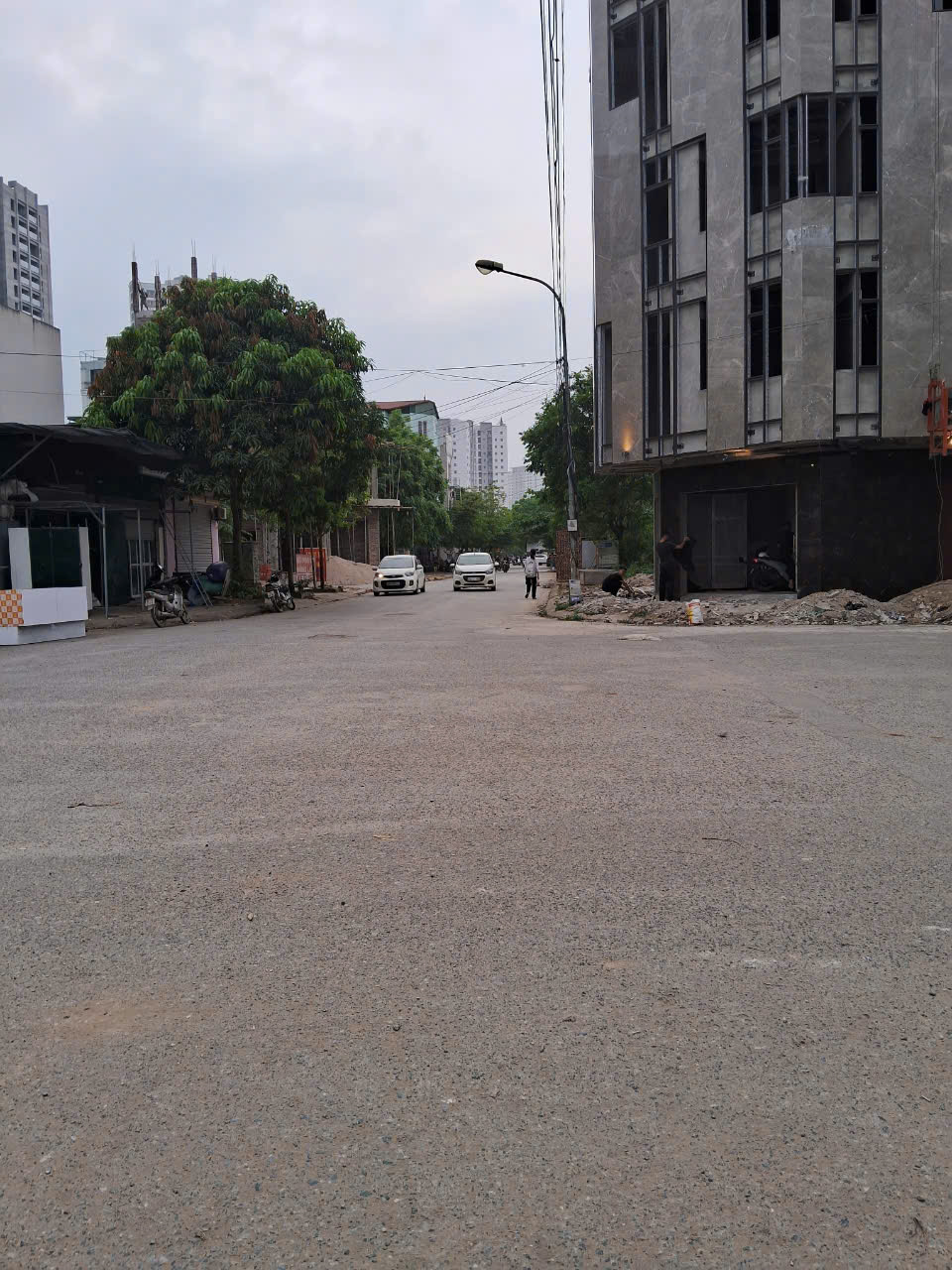 BÁN GẤP CĂN NHÀ KHU B YÊN NGHĨA HÀ ĐÔNG DT 52M2X6 TẦNG MT 4,1m