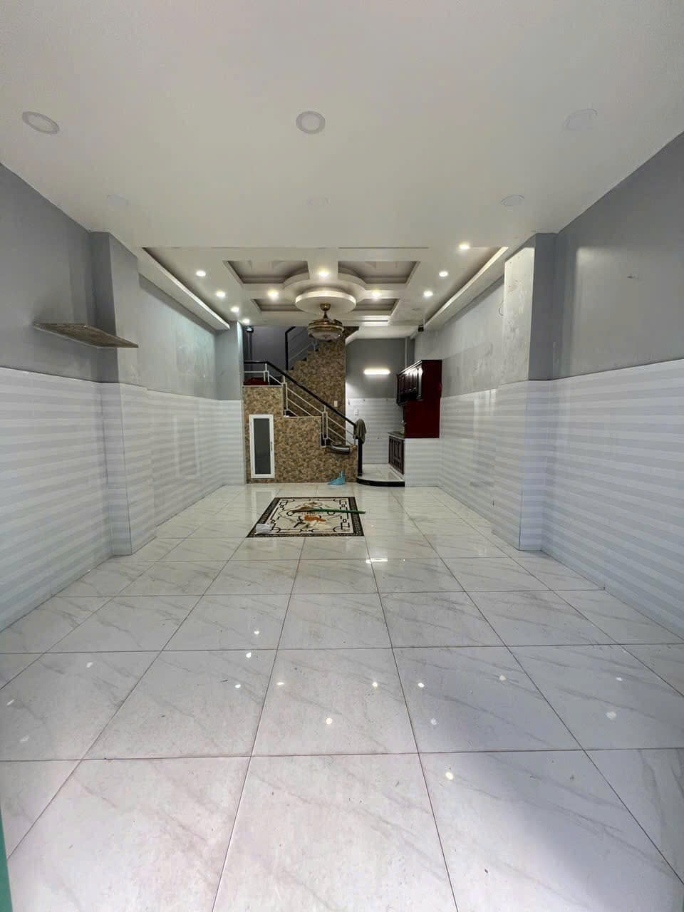 Nhà hẻm xe hơi Thành Thái, 4x10m, 2 phòng ngủ