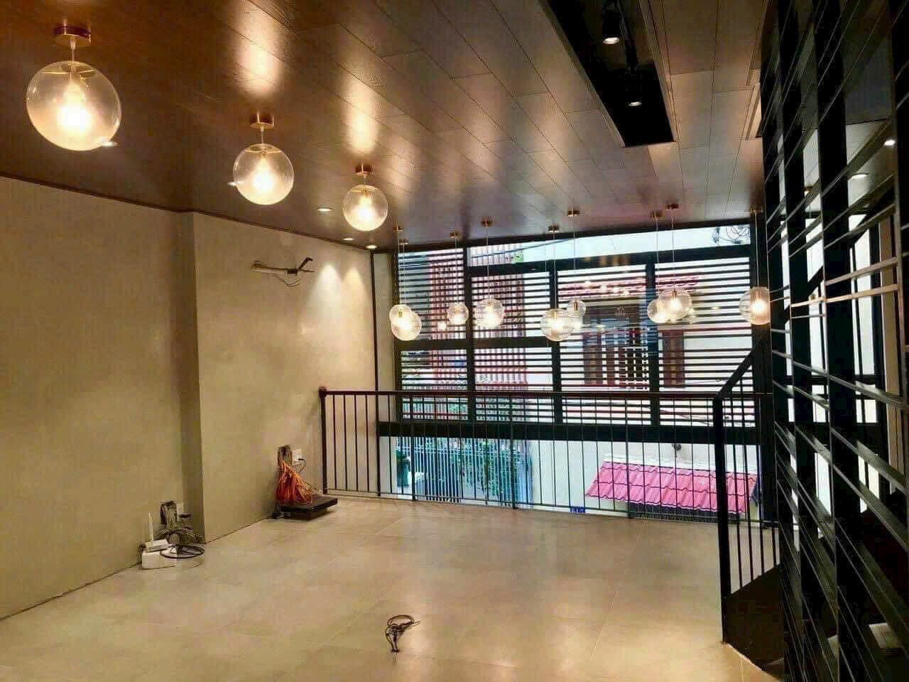 Nhà hẻm xe hơi Trần Huy Liệu, thiết kế phong cách nghệ thuật, 4 tầng suốt