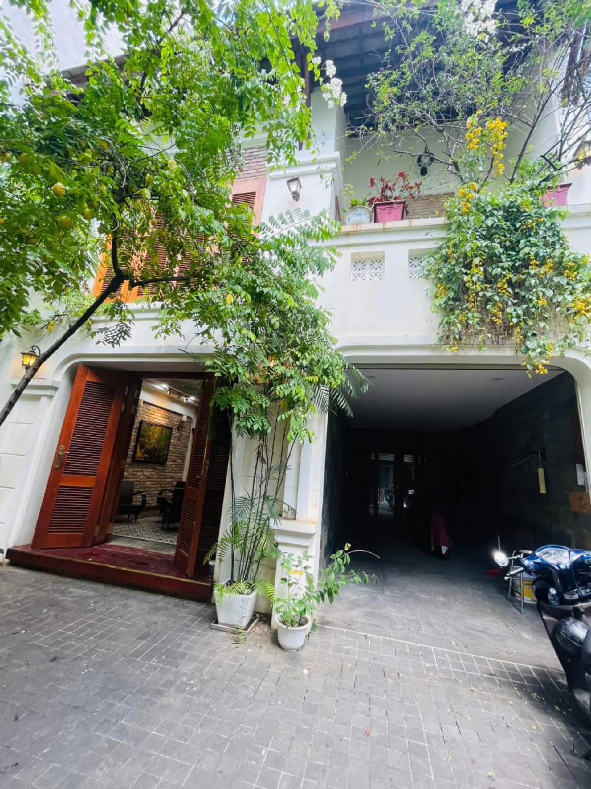 Biệt thự hẻm xe hơi Lê Văn Sỹ, 8x20m, 4 phòng