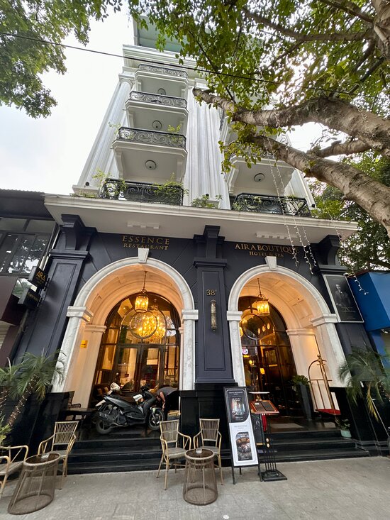 570 Tỷ HOTEL & RESIDENCE 11 Tầng Hoàn Công 60 Phòng Vỉa Hè Rộng Ô TÔ 2 CHIỀU