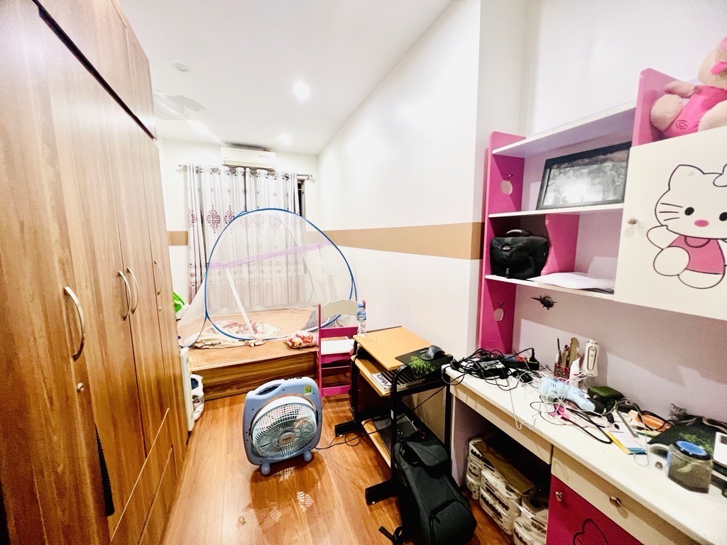 Bán nhà chính chủ 65m2 phố Trần Quang Diệu Đống Đa 8 phòng 11 tỷ. Nhà 2 mặt thoáng.