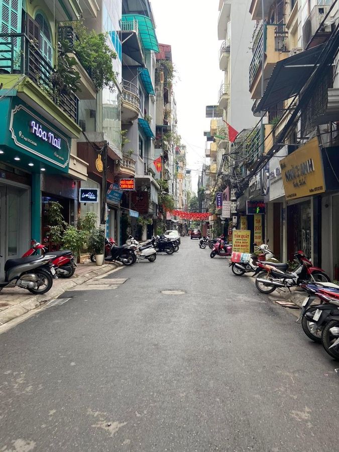 Bán nhà riêng-KD VIP mặt ngõ 35 Cát Linh-Đống Đa-DT 64m x MT rộng 5m x 5 tầng- 20.5 tỷ TL