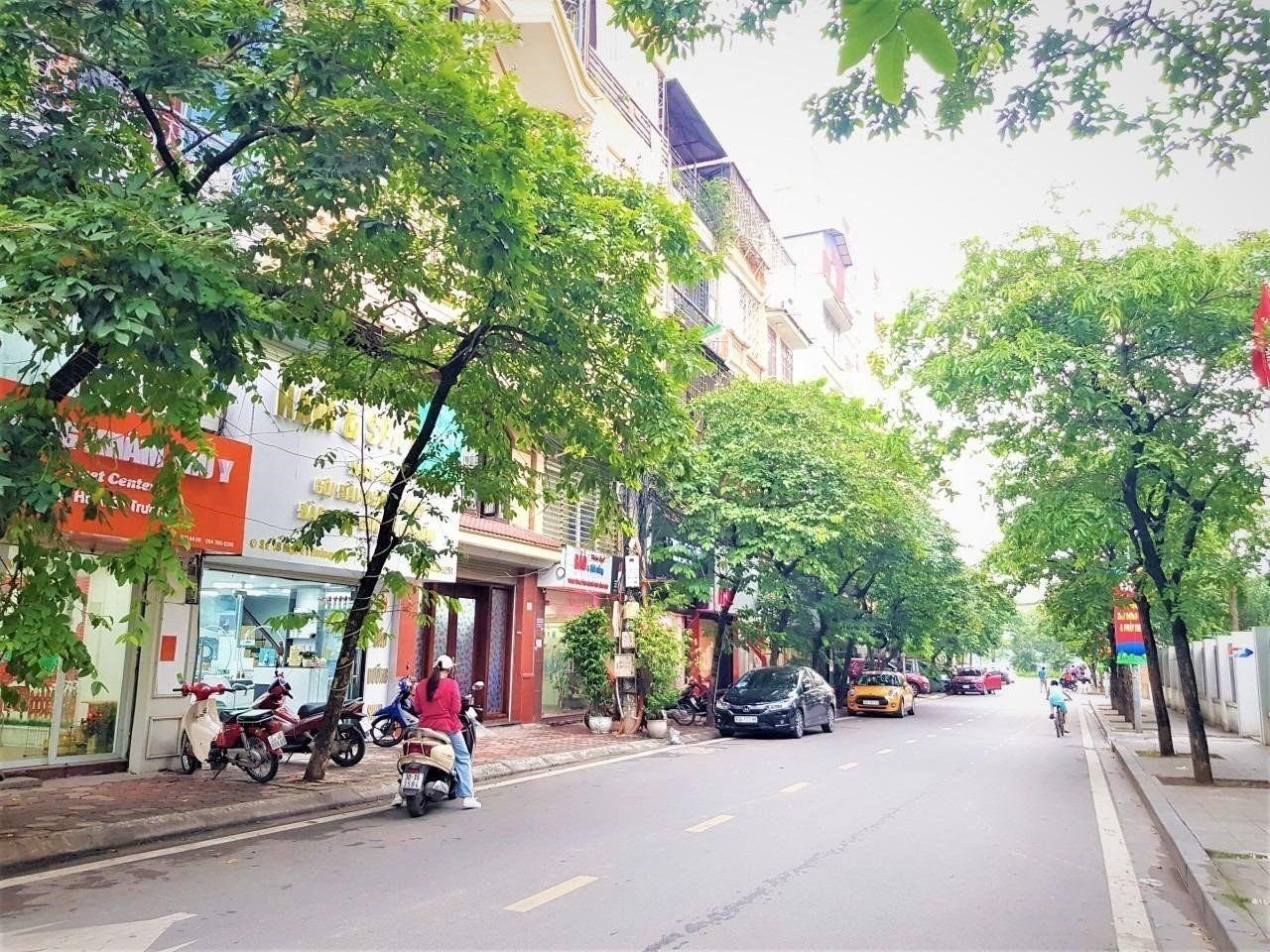 MP NGUYỄN HY QUANG 55m2 – 5T – KD SẦM UẤT- Ô TÔ TRÁNH- VỈA HÈ-GIÁ CHÀO 20 TỶ