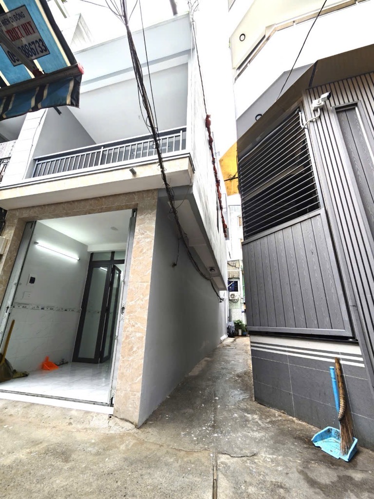 Chủ bán Nhà mới đẹp dọn vào ở ngay , 48M2 - 3 TẦNG - HẺM 4M ngay đường Điện Biên Phủ hẻm thông tứ tung - hàng xóm thân